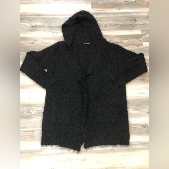 Brandy Melville, NWOT Black Furry Hooded Cardigan, with pockets - Picture 5 of 6